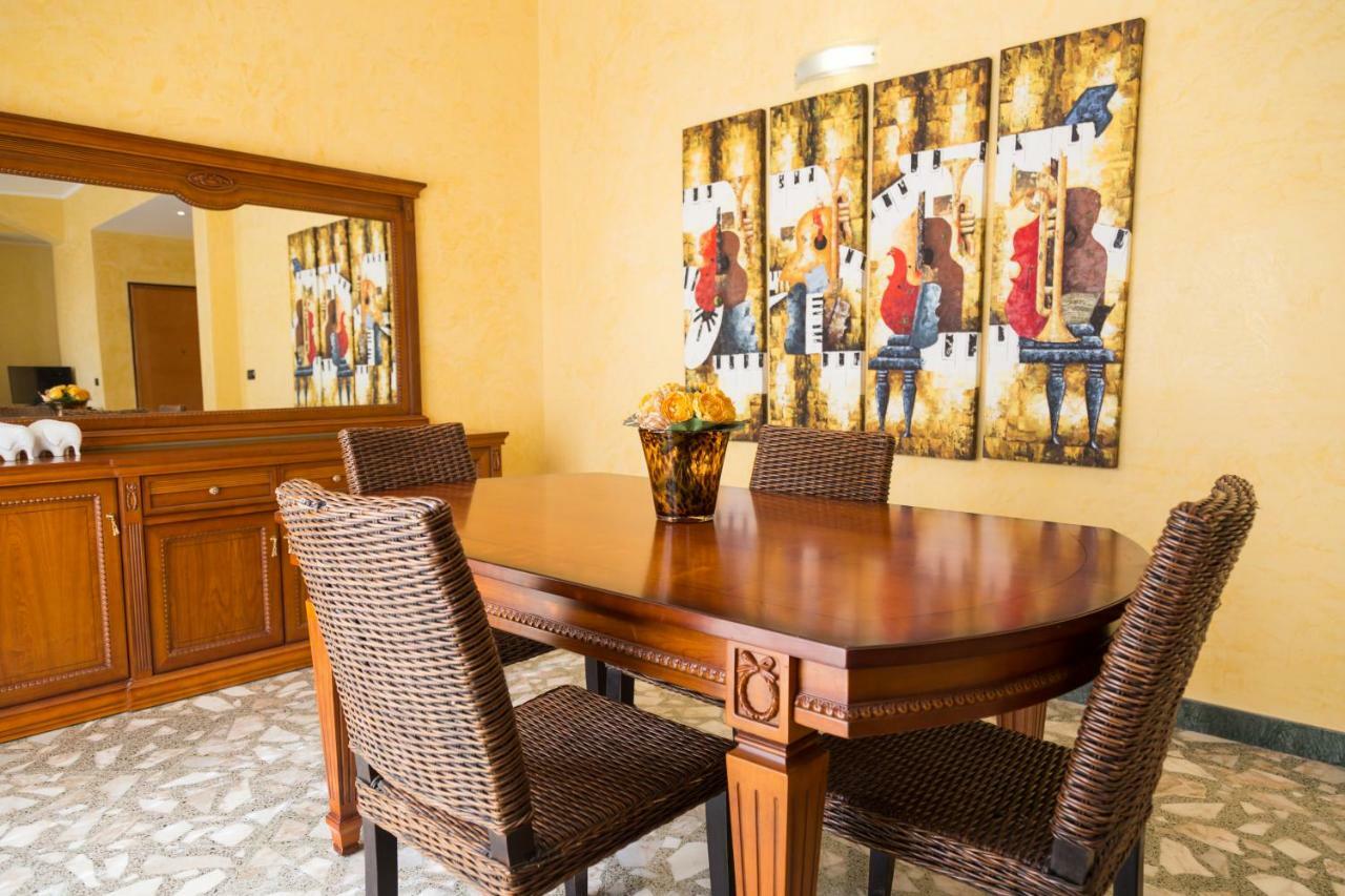 Filomarini Apartment *